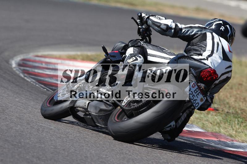 Archiv-2022/50 09.08.2022 MSS und TÖFF Track Day ADR/Gruppe rot/backside